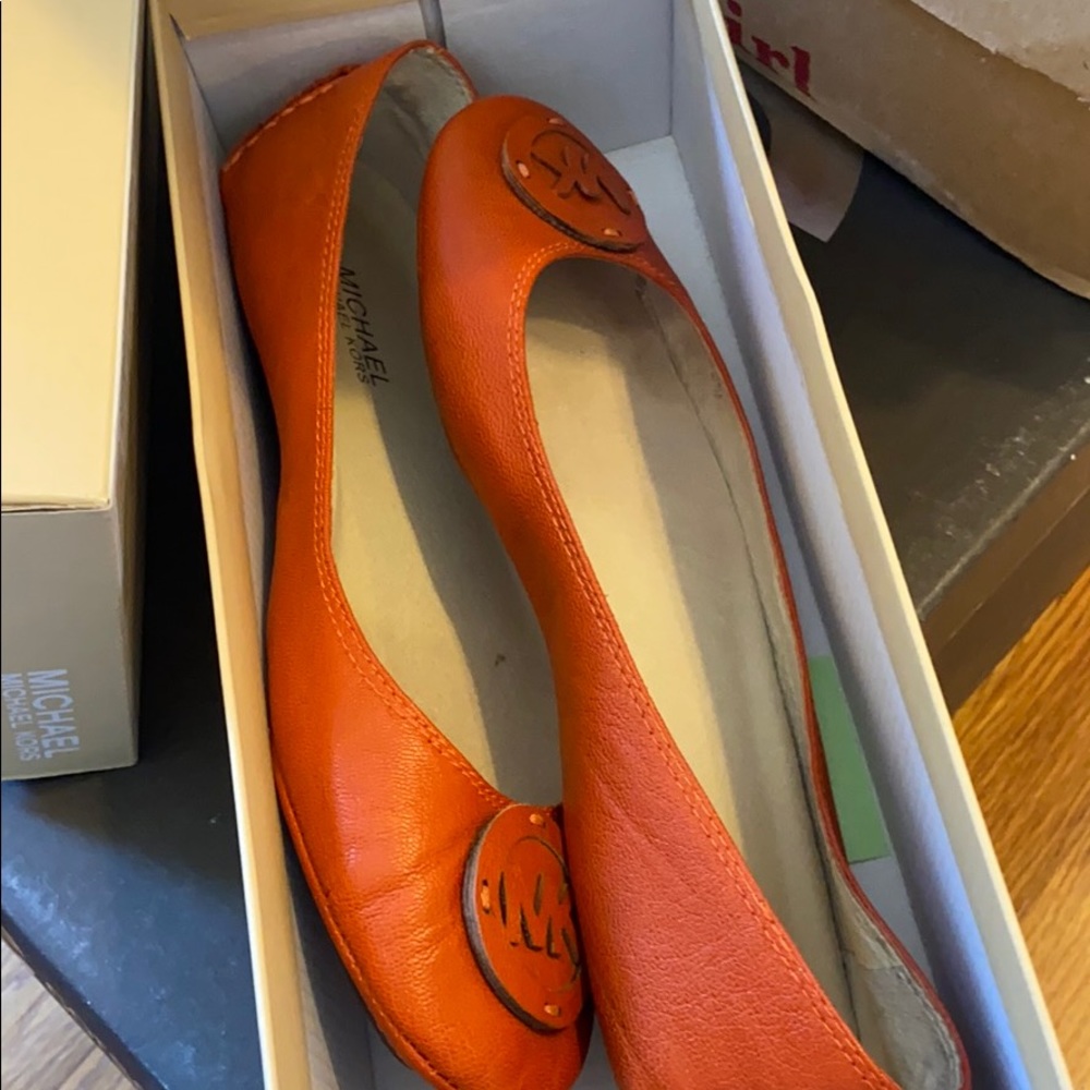 Michael Kors flats